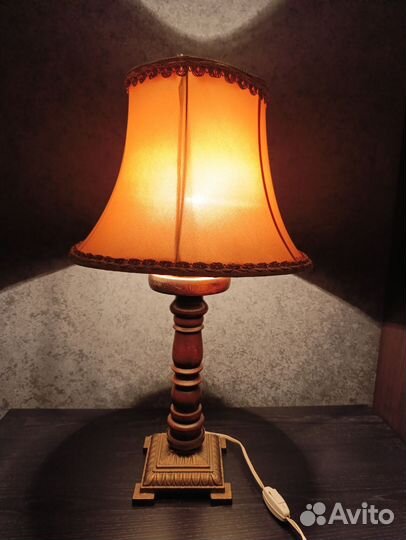 Винтажная настольная лампа