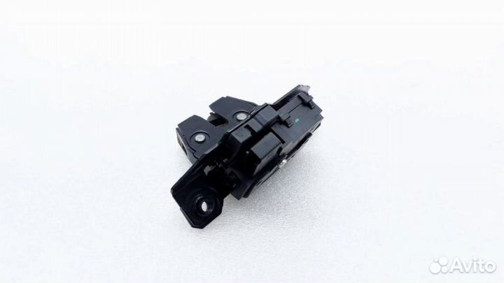 Б/У Замок двери багажника Состояние отличное