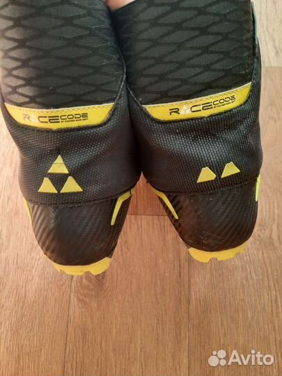 Лыжные ботинки fischer carbonlite