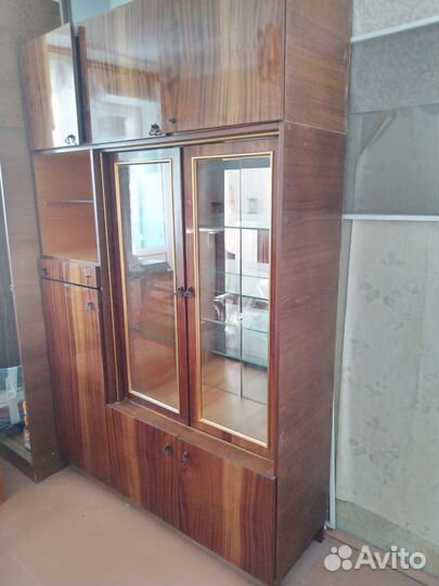 Шкаф сервант бу