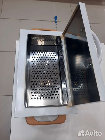 Стерилизатор для маникюрных инструментов