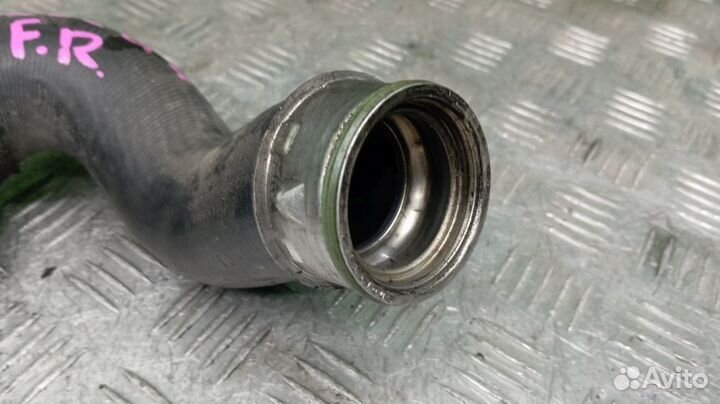 Патрубок интеркулера Audi Q7
