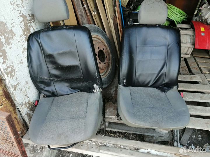 Сиденья рено логан 1