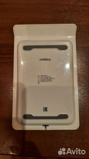 Беспроводная зарядка Rombica Neo Q3