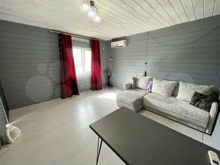 Дом 54 м² на участке 5 сот.