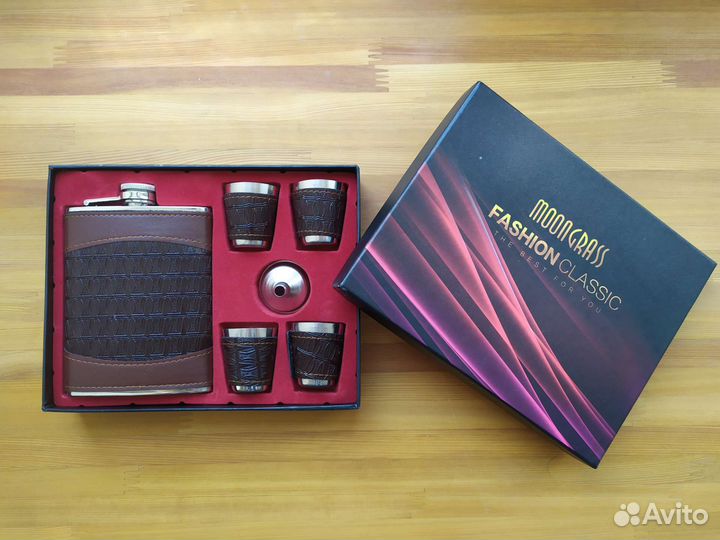 Фляга и рюмки, набор новый