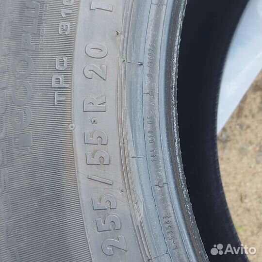 Continental ContiCrossContact LX20 255/55 R20 110