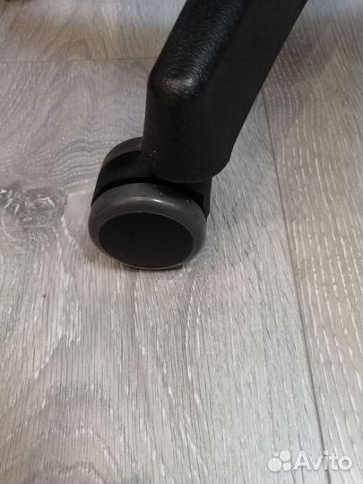 Компьютерное кресло состояние нового