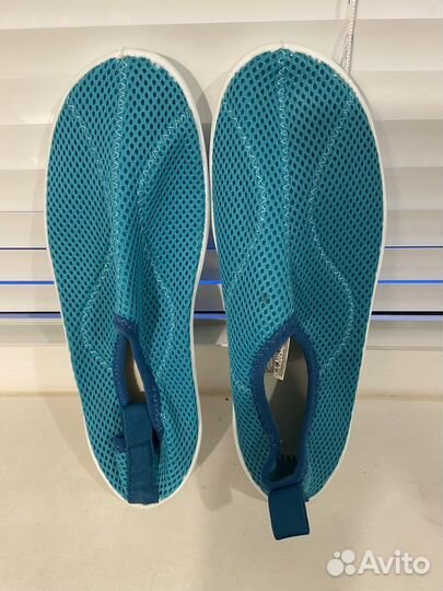 Аквашуз decathlon 34/35