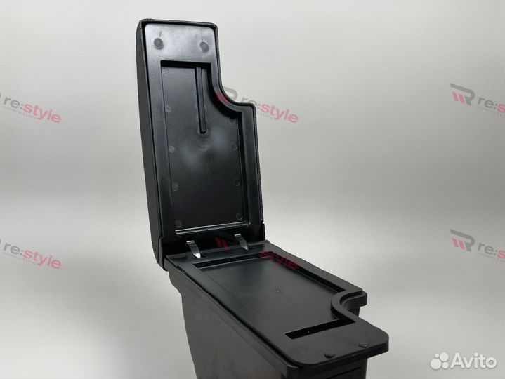 Бардачок подлокотник Nissan Juke Тип 1