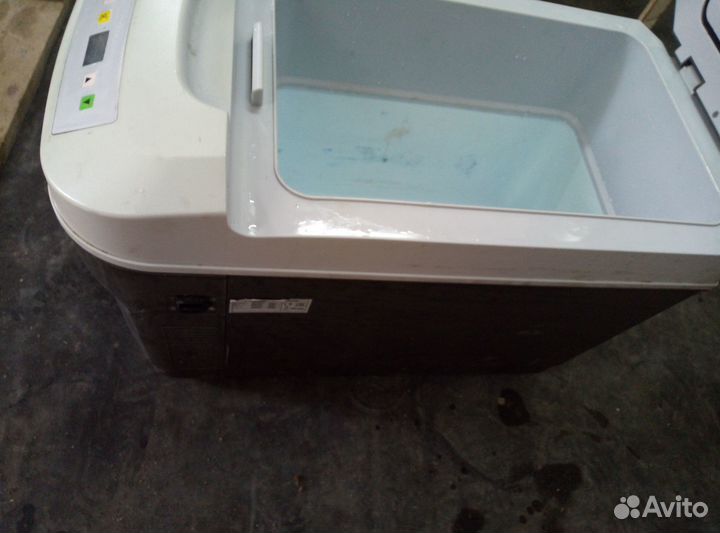 Продам Холодильник автомобильный AVS