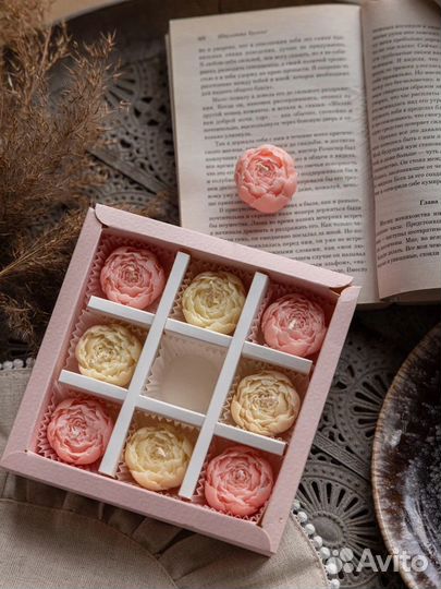 Свечи бутоны пионов