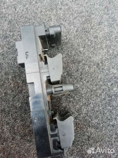 Кнoпки cтeклoпoдъeмникoв VW Passat B5+2000-2004 го