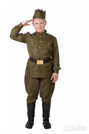 Солдат в галифе, сержант, пилотки, ватник