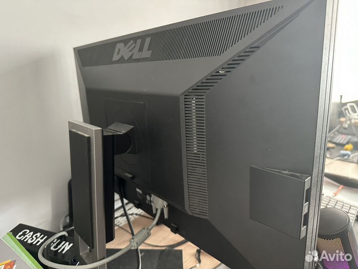 Монитор Dell u2311hb