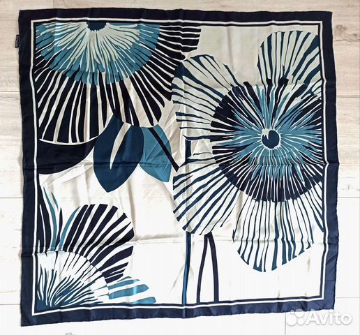 Женские шарфы и платки