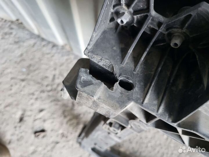 Skoda kodiaq панель передняя дефект