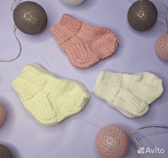 Вязанные носочки ручной работы