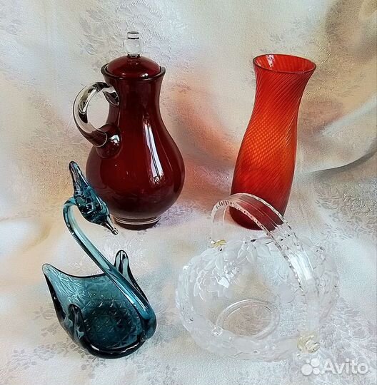 Винтажные вазы, цветное стекло