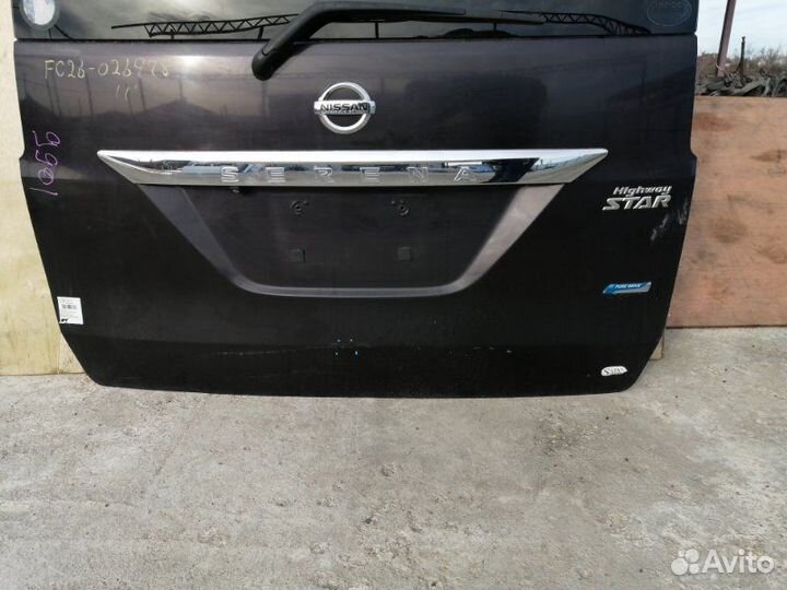 Дверь багажника Nissan Serena C26
