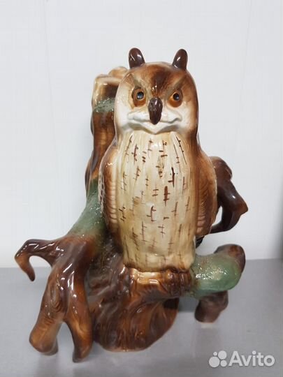 Статуэтка фарфоровая 