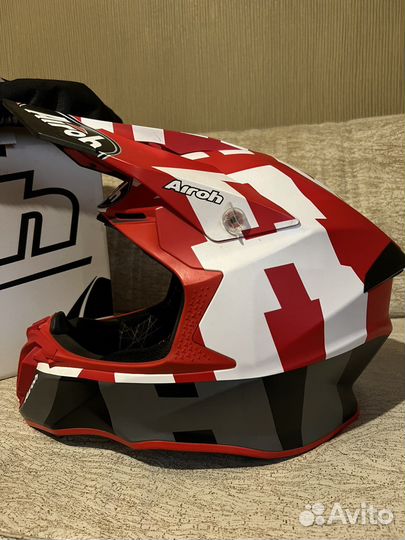 Кроссовый шлем airoh twist 2.0