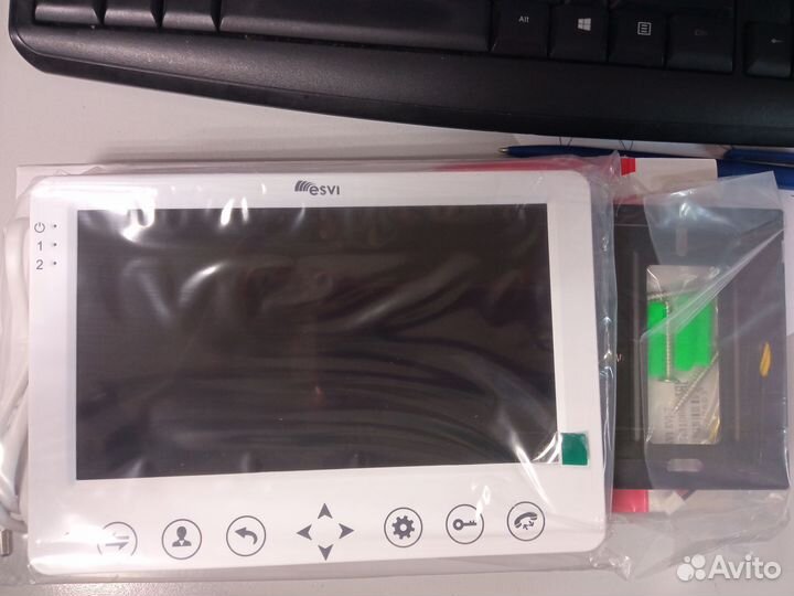 Видеодомофон EVJ-7(w) цветной 7