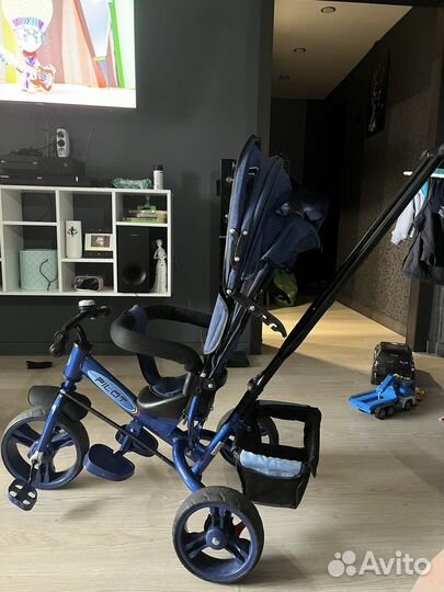 Трехколесный велосипед