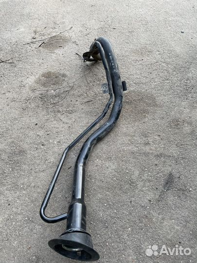 Заливная горловина mitsubishi outlander 3 GF