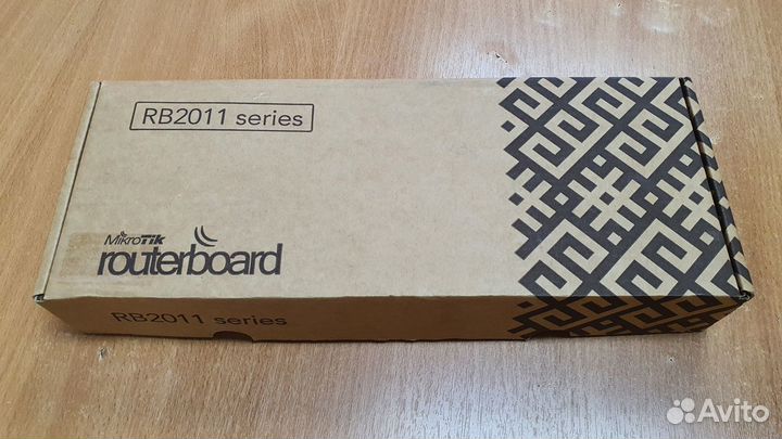 Wi-Fi роутер Mikrotik RB2011UiAS-2HnD-IN