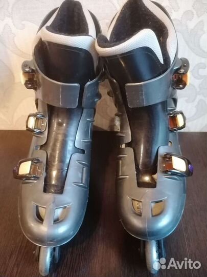 Роликовые коньки (без ремешков крепления)