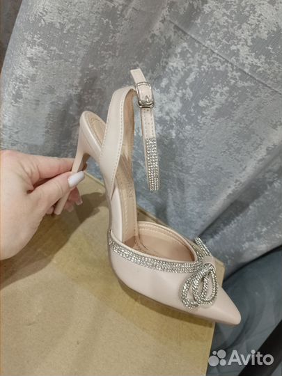 Босоножки женские 38 размер