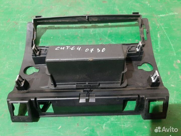 Консоль центральная Citroen C4 хэтчбек ET3J4 2005