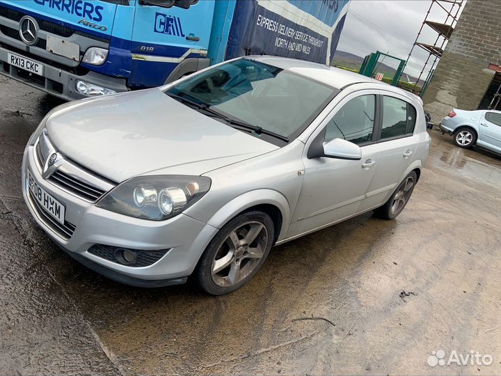 Форсунка дизельная opel astra H 2008