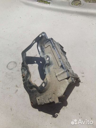 Кронштейн аккумулятора opel vectra b
