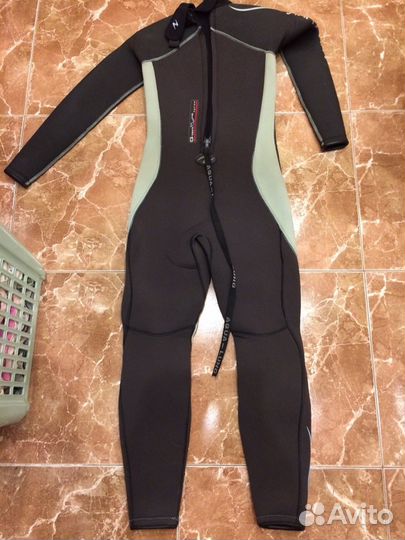 Гидрокостюм для водных видов спорта