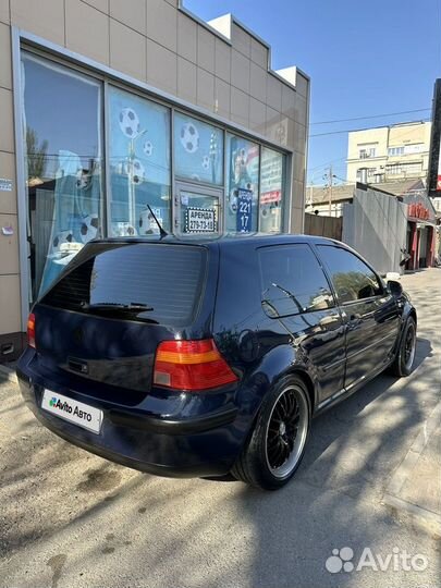 Volkswagen Golf 1.6 МТ, 2003, 100 000 км