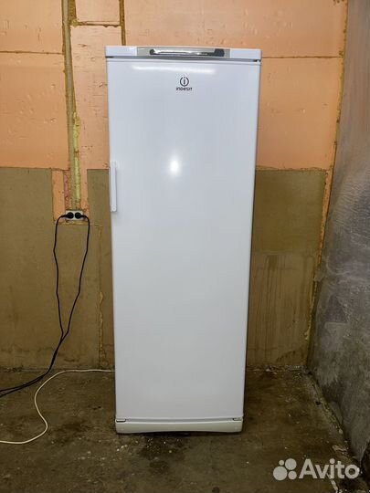Холодильник Indesit, отличное состояние