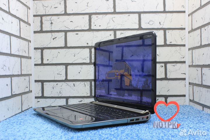 Ноутбук HP i7/8GB озу/15,6