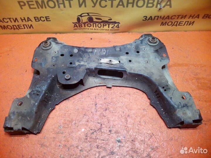 Подрамник Renault Fluence 1 L30R 2009–2013