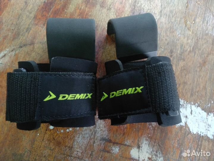 Крюки для турника