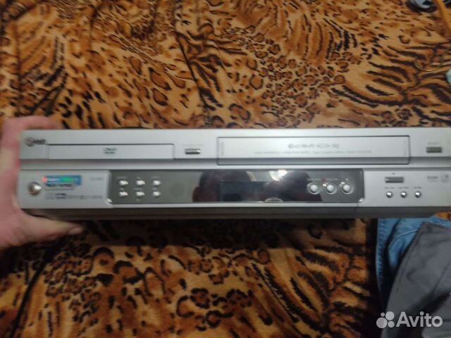 Видеомагнитофон