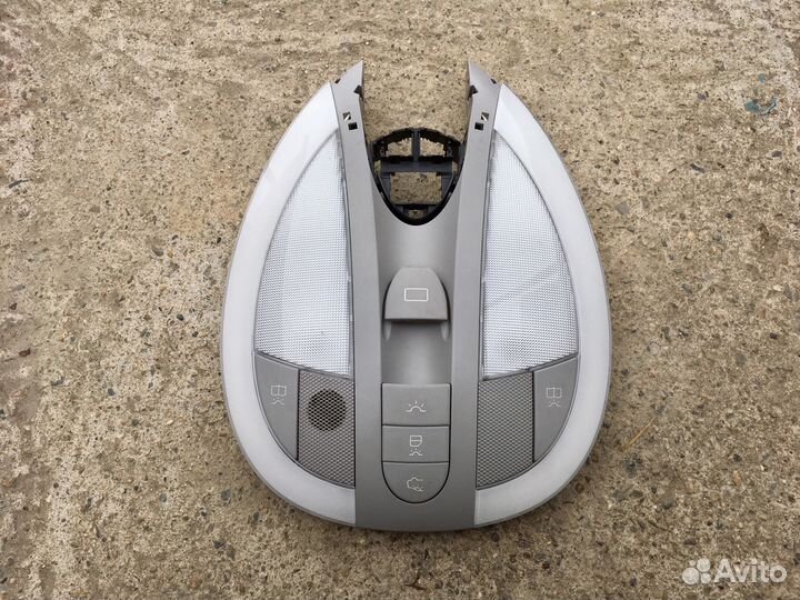 Плафон освещения салона для Mercedes W219