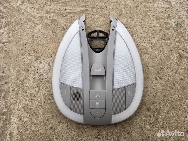 Плафон освещения салона для Mercedes W219