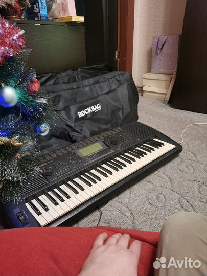 Синтезатор yamaha psr 520