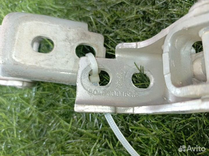 Петля двери задняя левая Renault Megane