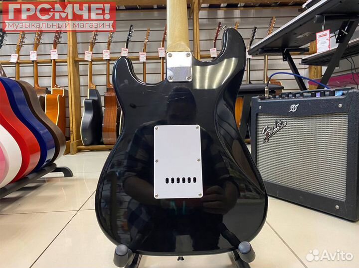 Электрогитара стратокастер Б/У