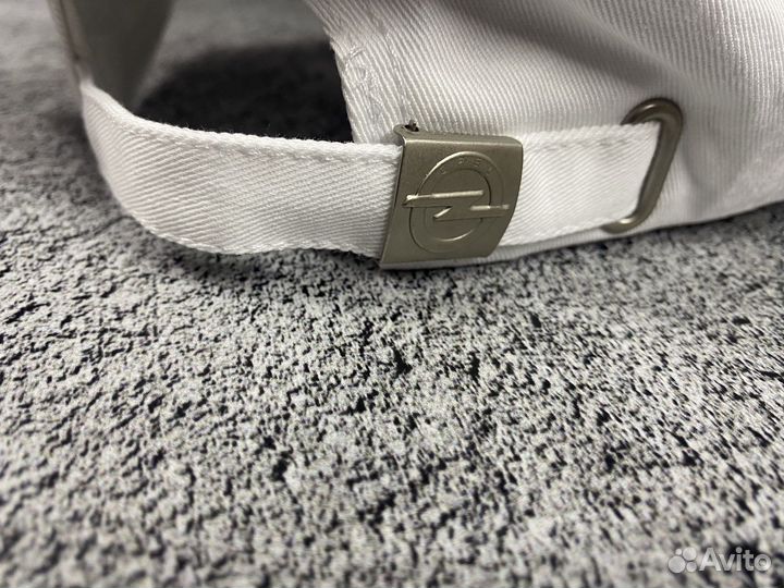 Бейсболка Opel белая