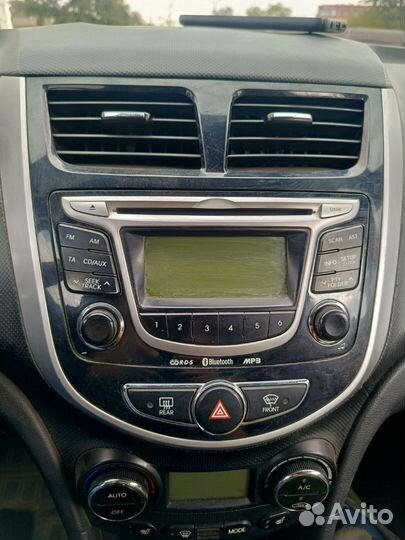 Магнитола hyundai solaris 1