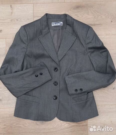 Пиджак Sky lake 164 и блузка школа